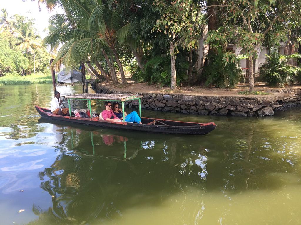 Thoms Beach Homestay Alappuzha Kültér fotó